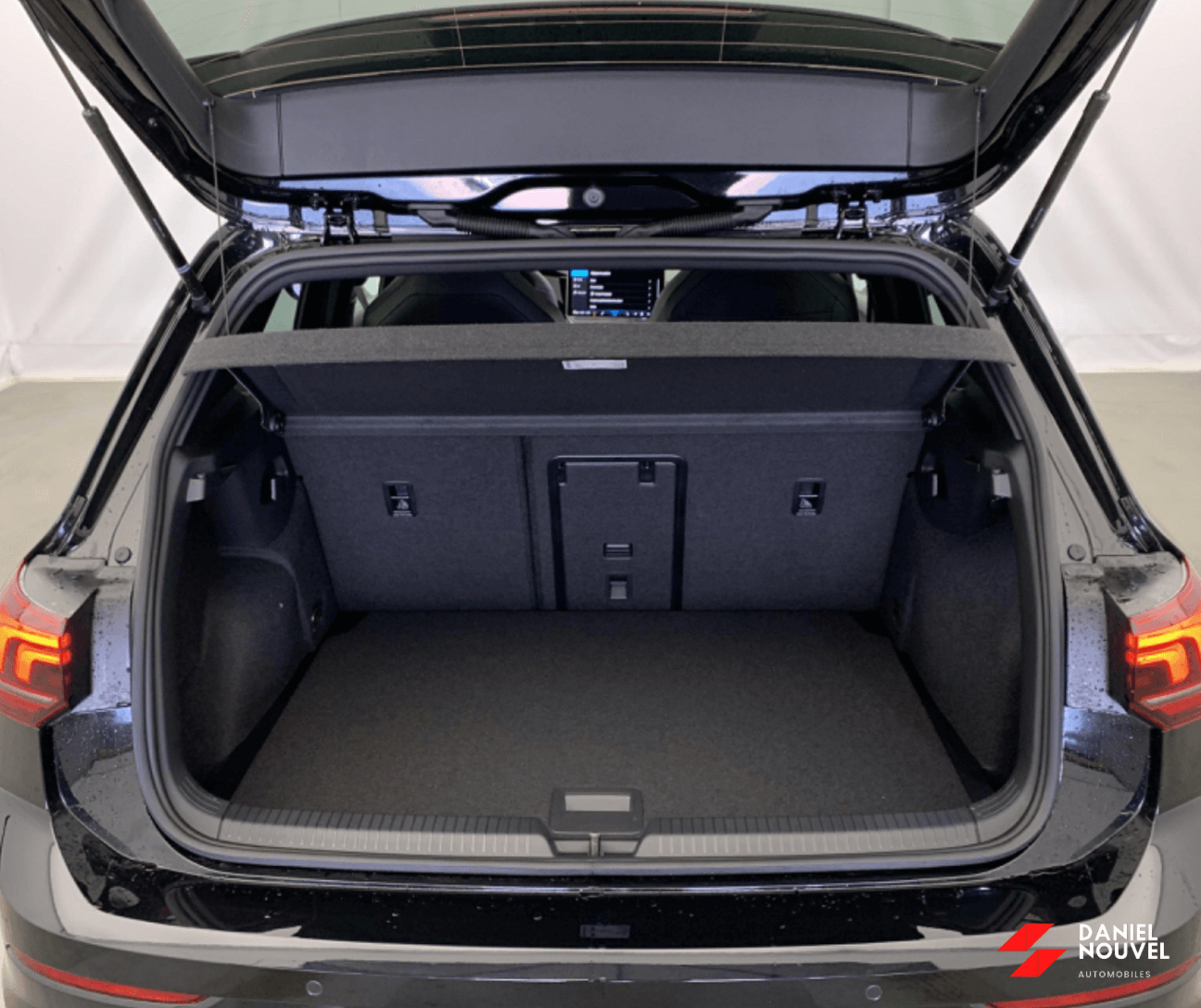NOUVELLE 2.0 TDI 150 DSG7 R-LINE