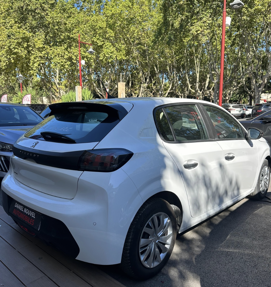 Affaire 1.5 BlueHdi Premium 100cv