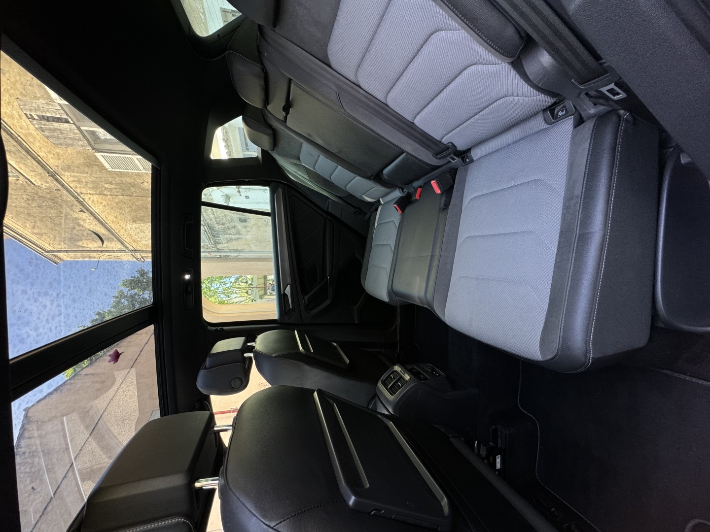 R-line TDI 150ch DSG7