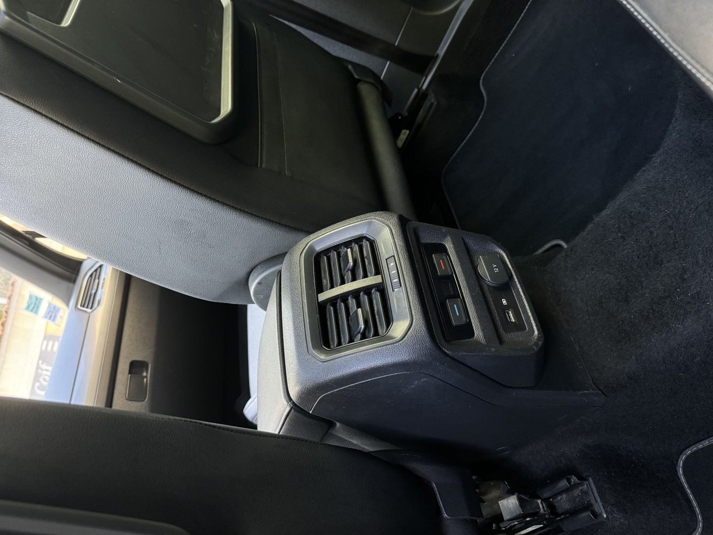 R-line TDI 150ch DSG7