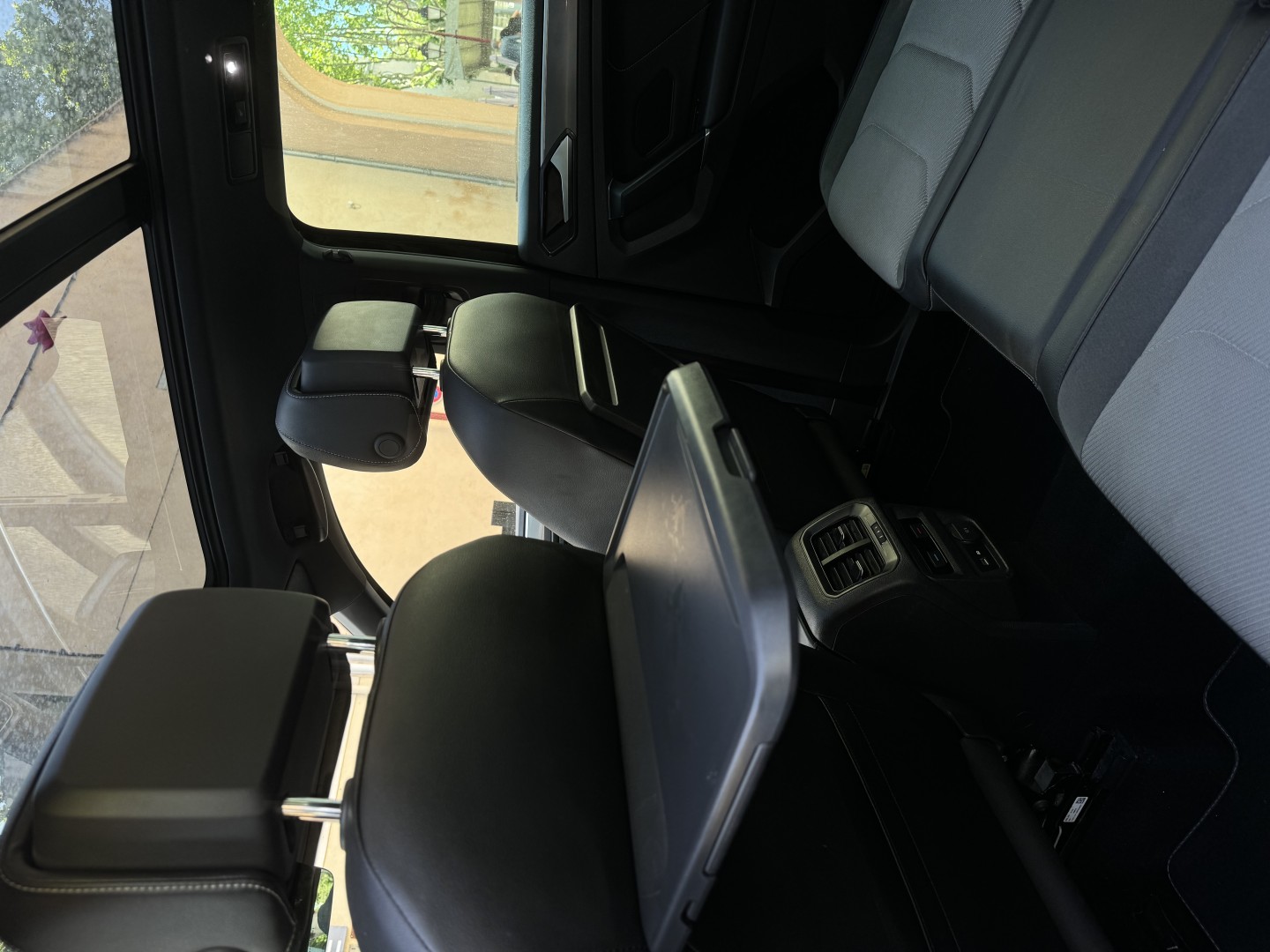 R-line TDI 150ch DSG7