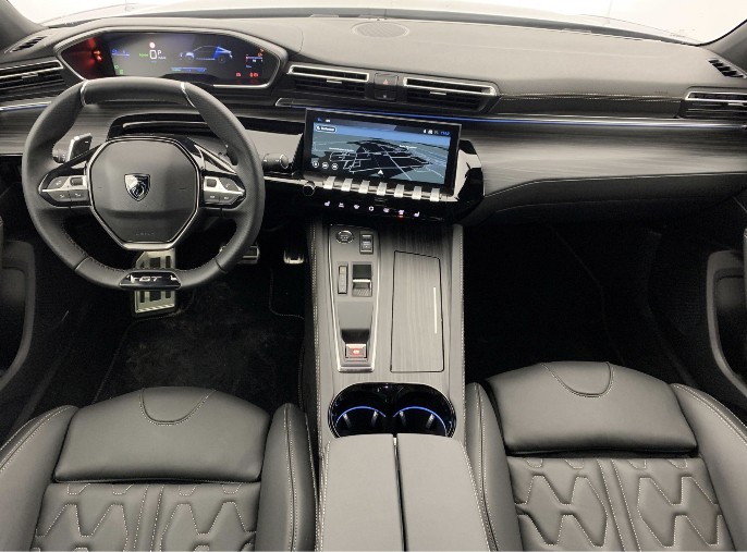 Hybrid 225 e-EAT8  GT